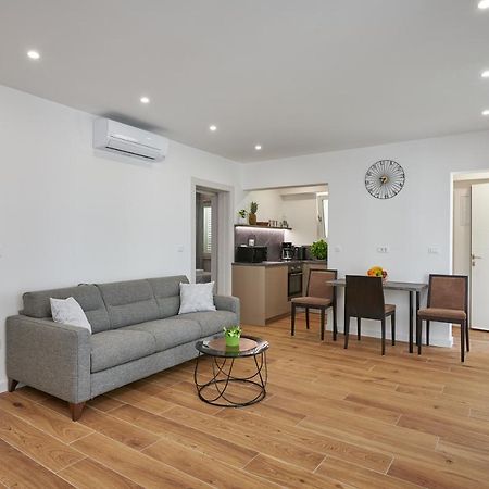 Newly Renovated Apt. Near To Entrance To Old Town دوبروفينك المظهر الخارجي الصورة